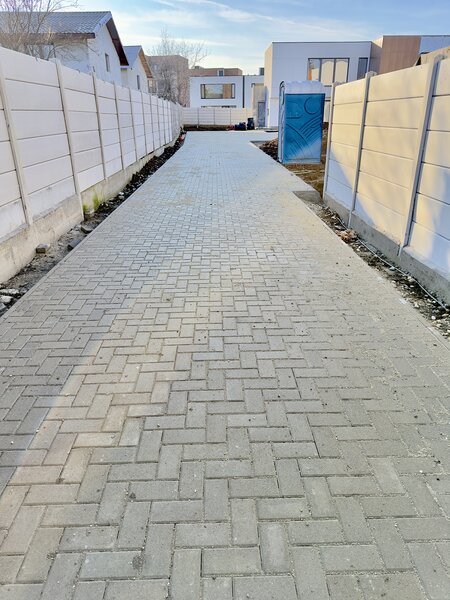 Tunari, vila individuala moderna, zona rezidentiala, langa padure